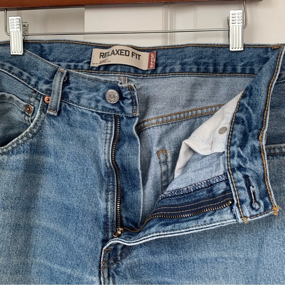 Men's Levi's 550 Relaxed Fit Denim Jeans 34 x 32 Medium Wash - Picture 7 of 16
